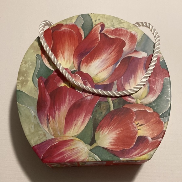 La Belle Fleur 16 Notecard Set w/ Envelopes - Picture 5 of 9